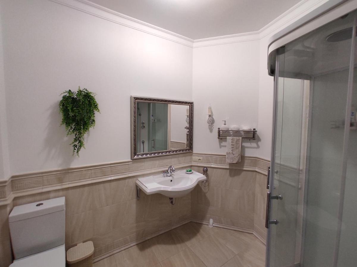 Apartment in the city center Gomel Eksteriør bilde